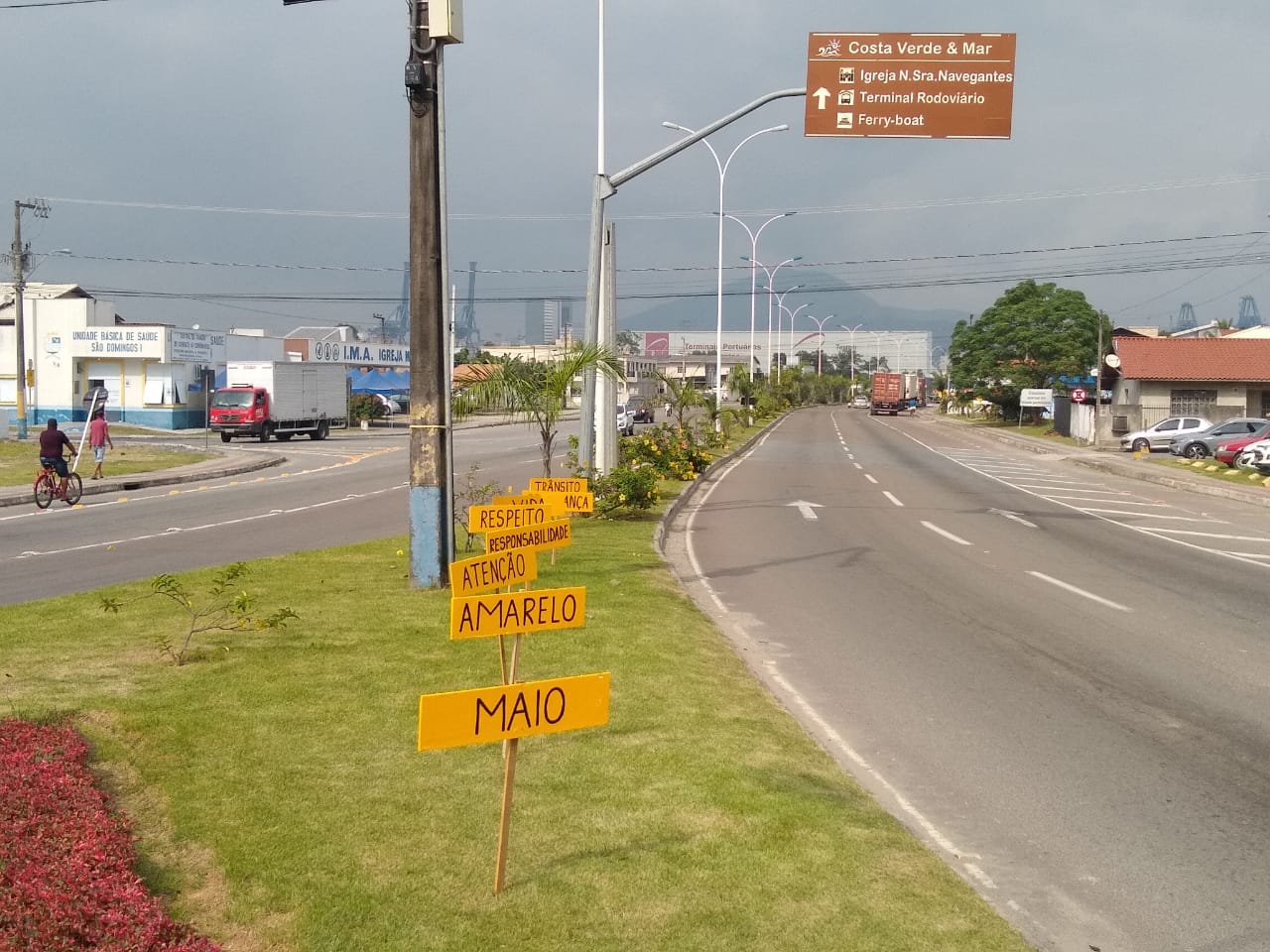 placas-buscam-conscientizar-populacao-sobre-seguranca-no-transito