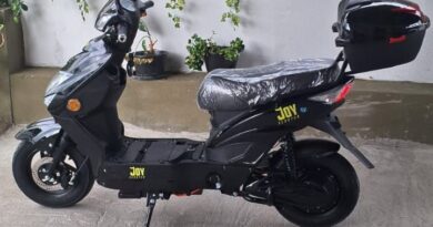 Furto em centro comercial de Blumenau: criminosos levam motos elétricas e patinetes