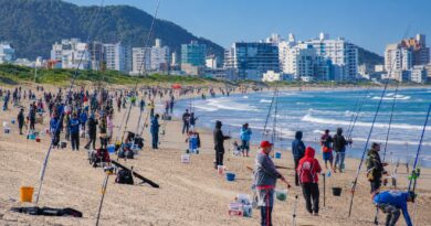 Festival de Pesca de Praia em Navegantes terá R$ 35 mil em prêmios; inscrições estão abertas